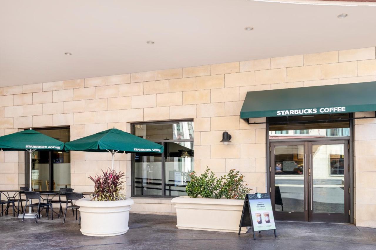 Courtyard Austin Downtown/Convention Center Hotel Exterior photo